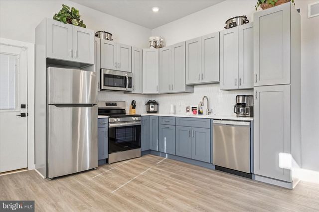 1656 S TANEY ST, Philadelphia, PA 19145