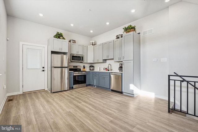 1656 S TANEY ST, Philadelphia, PA 19145