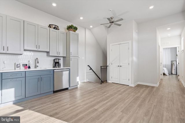 1656 S TANEY ST, Philadelphia, PA 19145