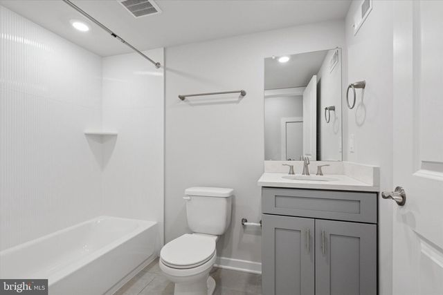 1656 S TANEY ST, Philadelphia, PA 19145