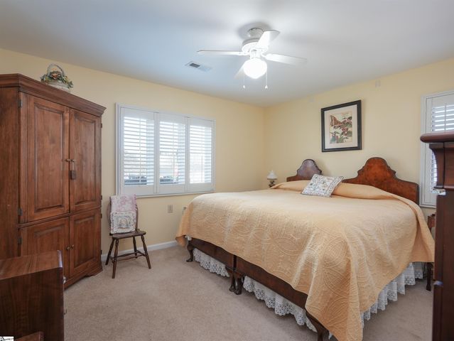 10 Lake Summit Drive, Greenville, SC 29615