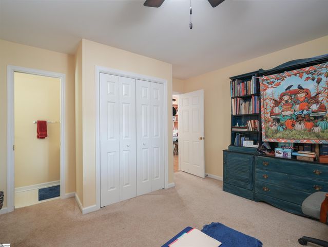 10 Lake Summit Drive, Greenville, SC 29615