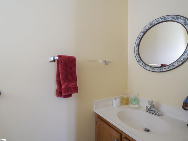 10 Lake Summit Drive, Greenville, SC 29615