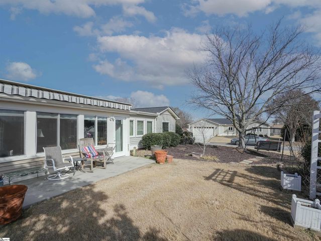 10 Lake Summit Drive, Greenville, SC 29615