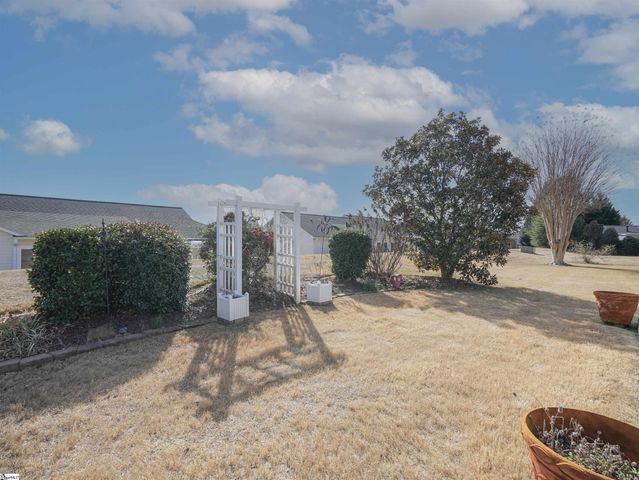 10 Lake Summit Drive, Greenville, SC 29615