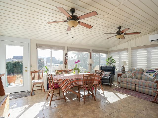 10 Lake Summit Drive, Greenville, SC 29615