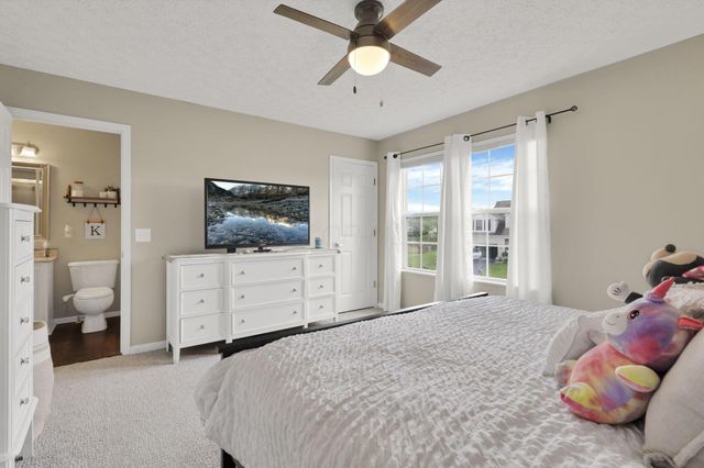 226 Purple Finch Loop, Pataskala, OH 43062