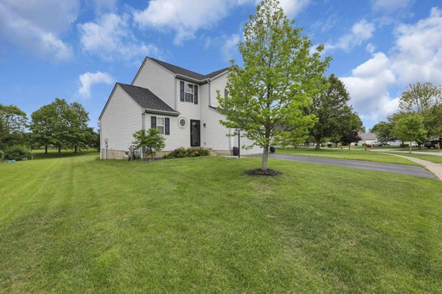 226 Purple Finch Loop, Pataskala, OH 43062