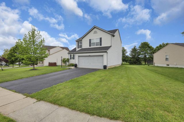 226 Purple Finch Loop, Pataskala, OH 43062