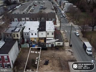 1042 W MONMOUTH ST, Philadelphia, PA 19133