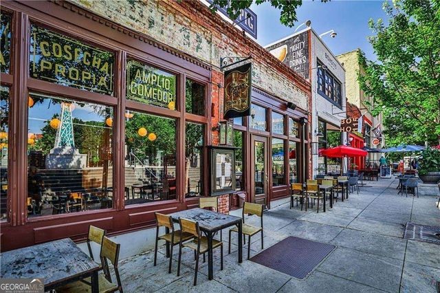 1015 S Candler Street, Decatur, GA 30030