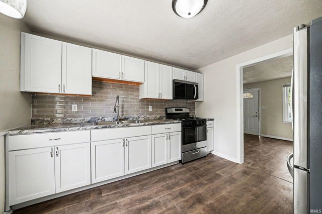 1348 E Donald Street, South Bend, IN 46613