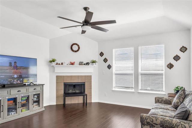 2708 Sunlight Drive, Little Elm, TX 75068