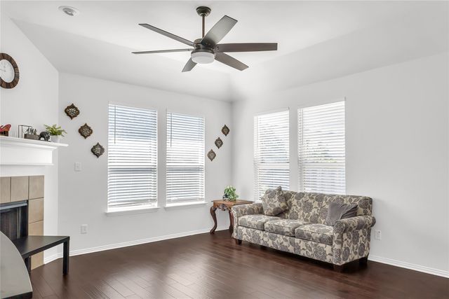 2708 Sunlight Drive, Little Elm, TX 75068