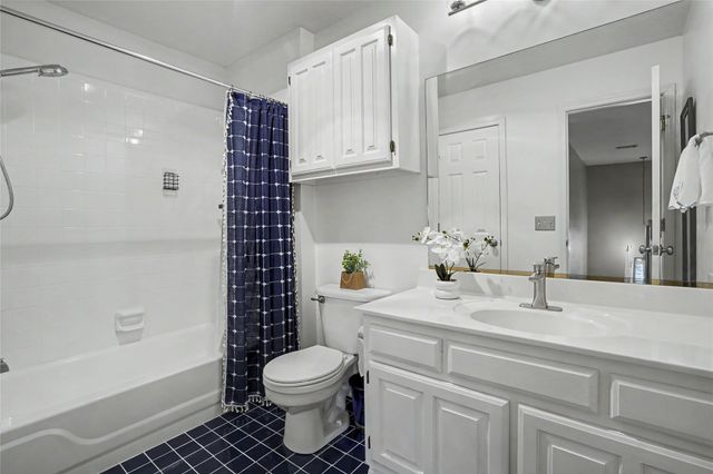 5412 S Narcissus Avenue, Broken Arrow, OK 74011