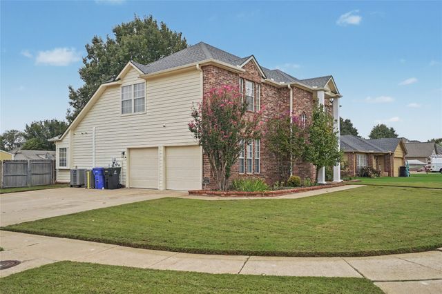 5412 S Narcissus Avenue, Broken Arrow, OK 74011