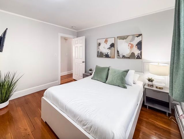 65-67 Saint James Cir 1, Newton, MA 02458