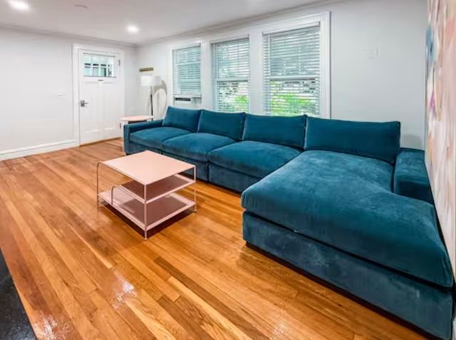 65-67 Saint James Cir 1, Newton, MA 02458