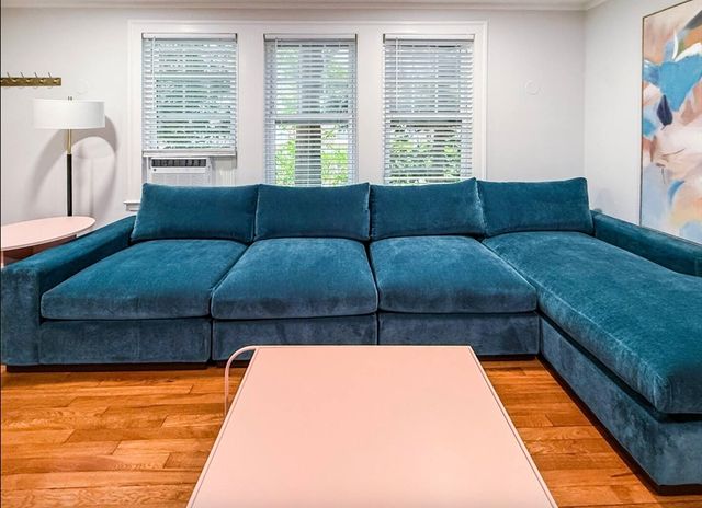 65-67 Saint James Cir 1, Newton, MA 02458