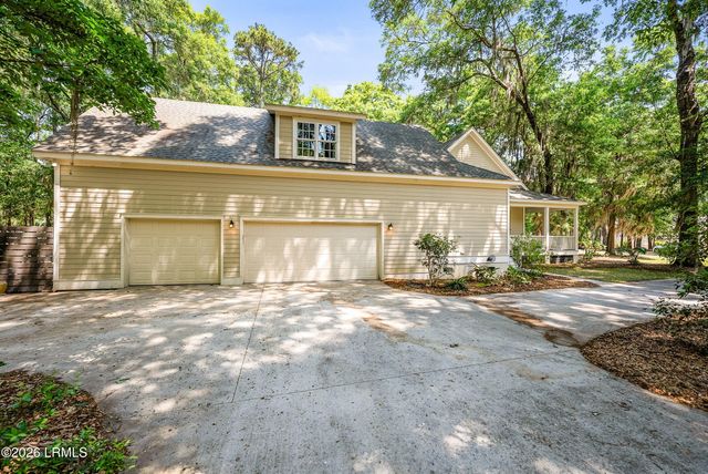 50 Woodland Ridge Circle, Beaufort, SC 29907