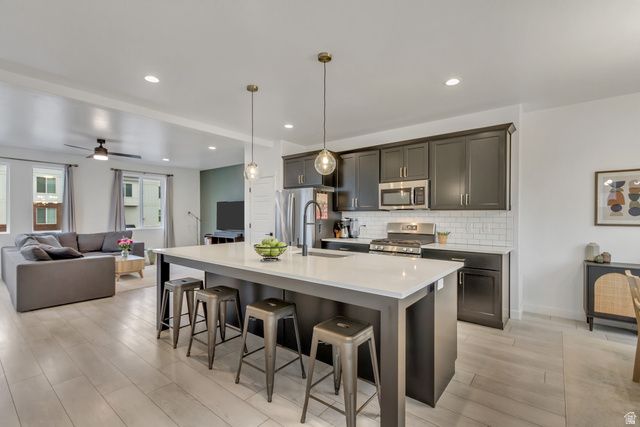 788 W BRONZE LEAF RD, American Fork, UT 84003