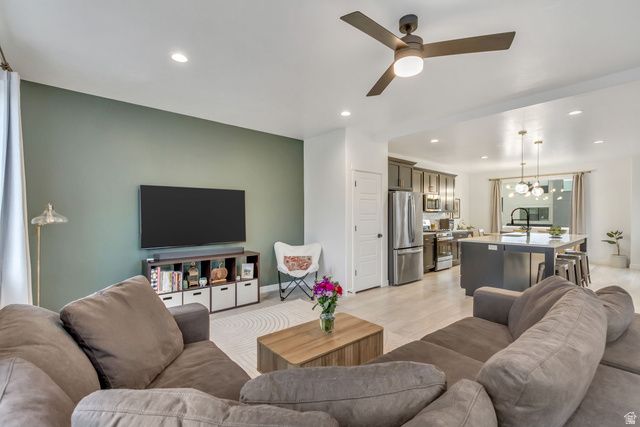 788 W BRONZE LEAF RD, American Fork, UT 84003