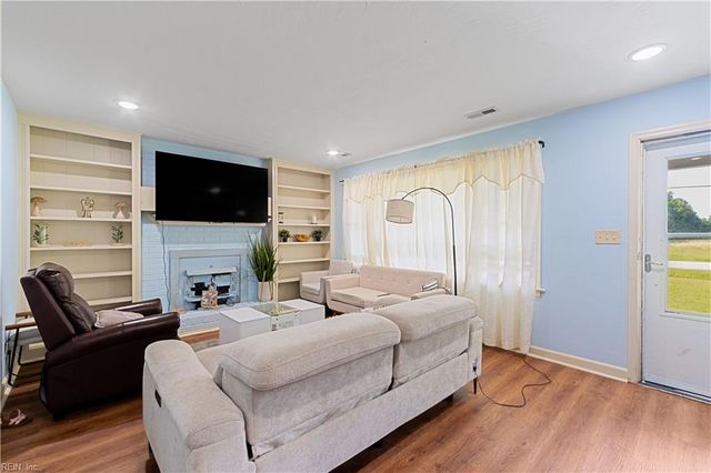 4309 East RD, Chesapeake, VA 23321