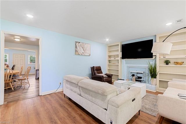 4309 East RD, Chesapeake, VA 23321