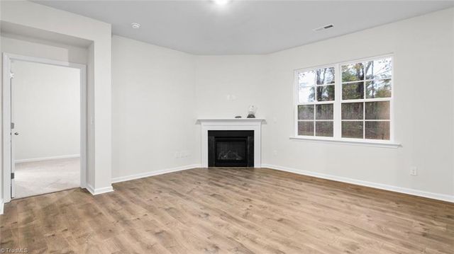 448 Falcon Lane, Winston-salem, NC 27295