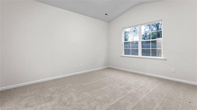 448 Falcon Lane, Winston-salem, NC 27295