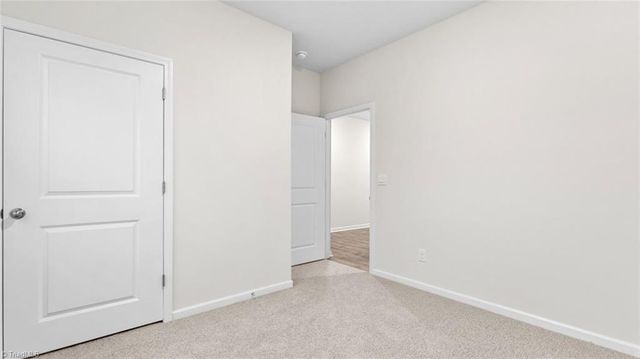 448 Falcon Lane, Winston-salem, NC 27295