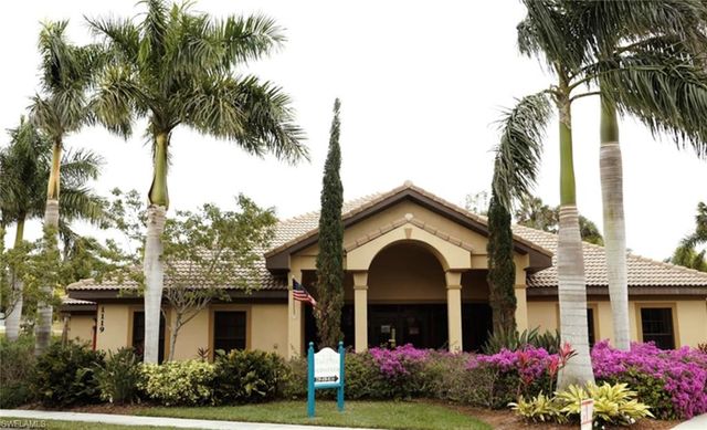 1089 Winding Pines CIR 106, Cape Coral, FL 33909