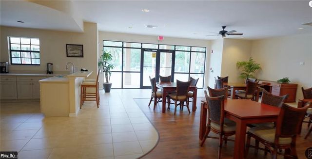 1089 Winding Pines CIR 106, Cape Coral, FL 33909