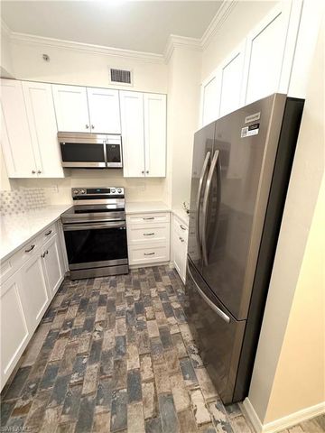 1089 Winding Pines CIR 106, Cape Coral, FL 33909