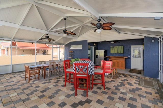 830 E 25TH AVENUE, New Smyrna Beach, FL 32169