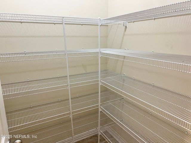 11823 CARSON LAKE Drive W, Jacksonville, FL 32221