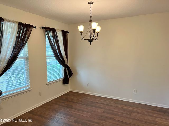 11823 CARSON LAKE Drive W, Jacksonville, FL 32221