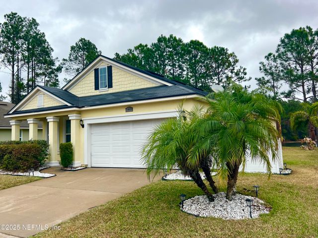 11823 CARSON LAKE Drive W, Jacksonville, FL 32221