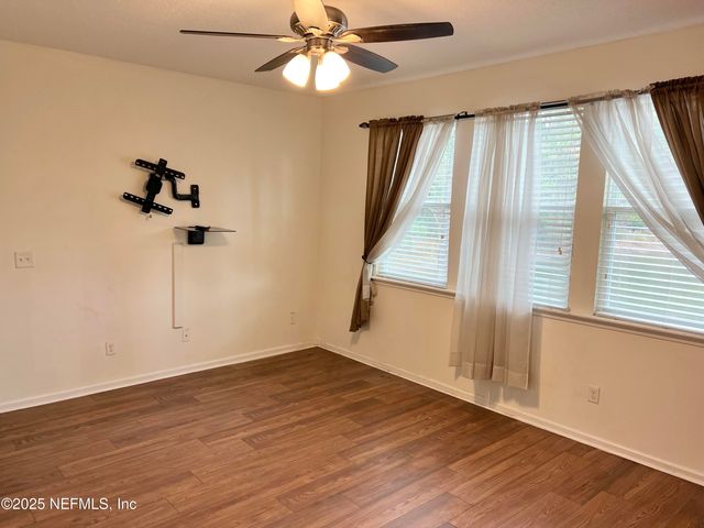 11823 CARSON LAKE Drive W, Jacksonville, FL 32221