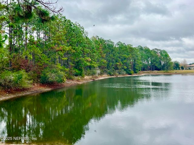 11823 CARSON LAKE Drive W, Jacksonville, FL 32221