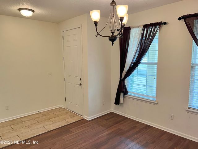 11823 CARSON LAKE Drive W, Jacksonville, FL 32221