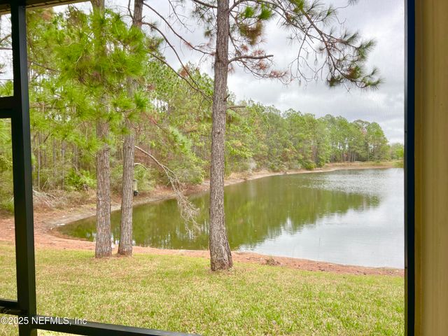 11823 CARSON LAKE Drive W, Jacksonville, FL 32221