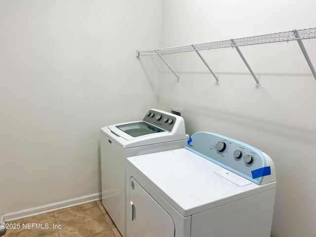 11823 CARSON LAKE Drive W, Jacksonville, FL 32221