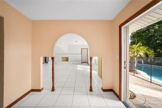 2741 NE 30th Street, Fort Lauderdale, FL 33306