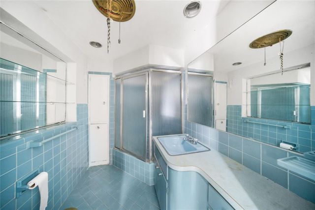 2741 NE 30th Street, Fort Lauderdale, FL 33306