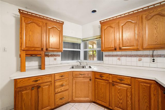 2741 NE 30th Street, Fort Lauderdale, FL 33306