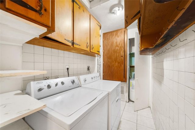 2741 NE 30th Street, Fort Lauderdale, FL 33306