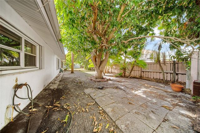 2741 NE 30th Street, Fort Lauderdale, FL 33306