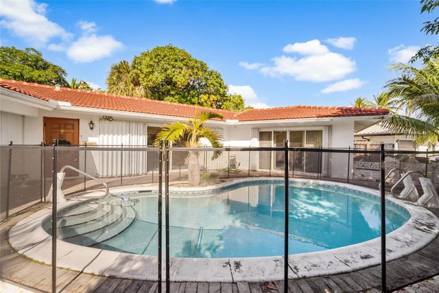 2741 NE 30th Street, Fort Lauderdale, FL 33306