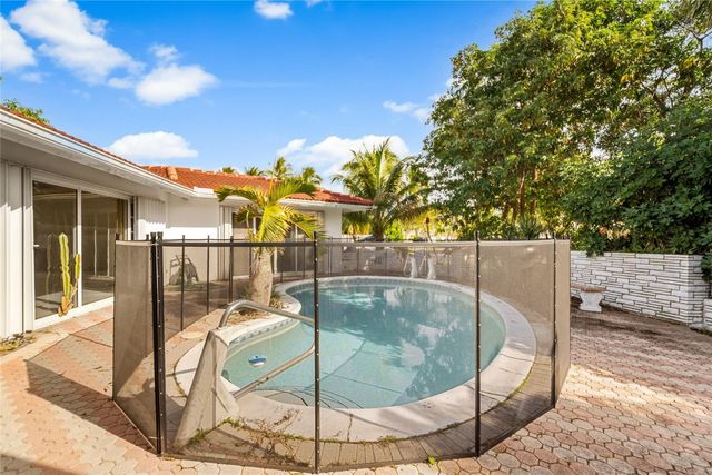 2741 NE 30th Street, Fort Lauderdale, FL 33306